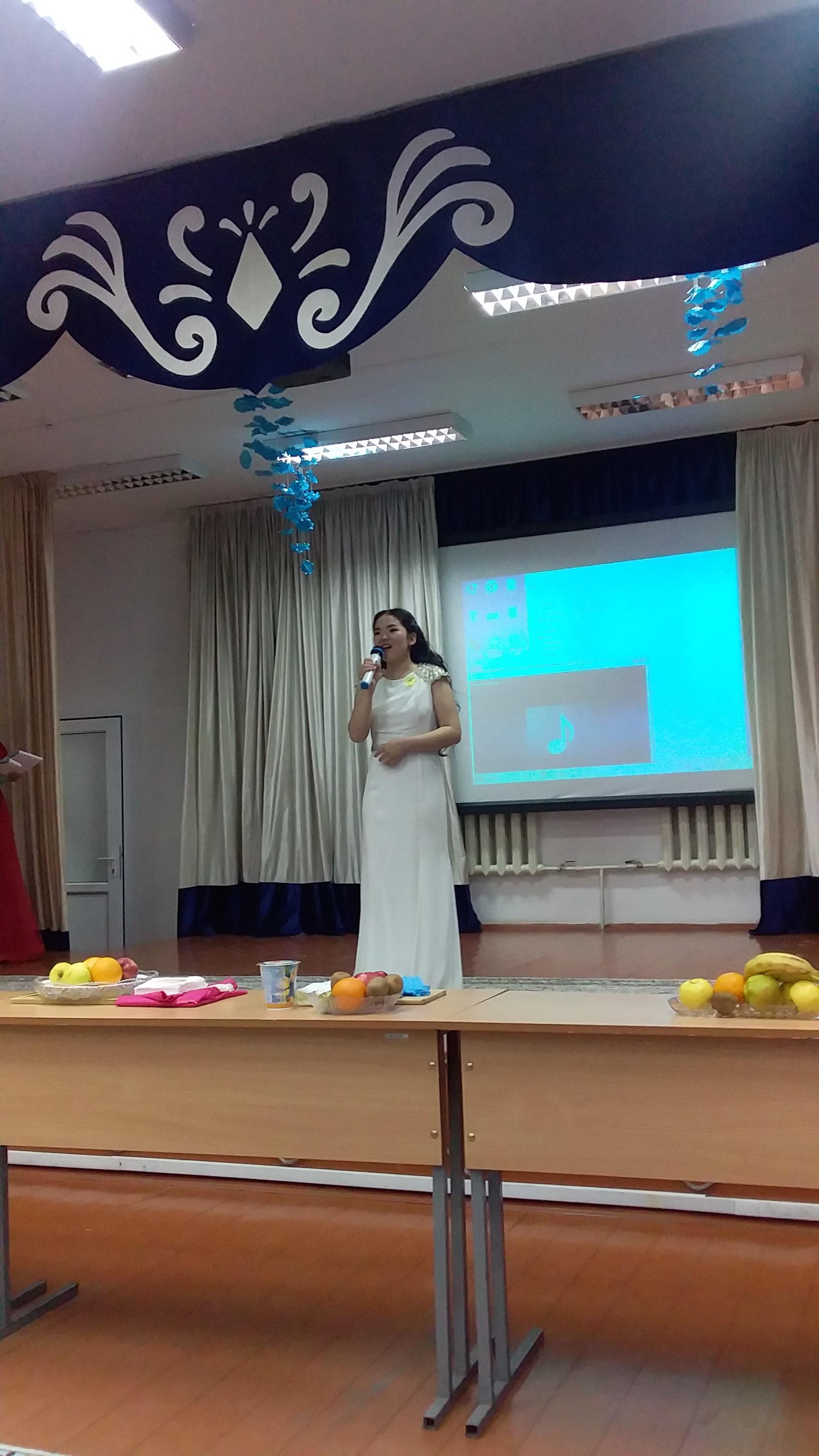 Конкурс "А ну-ка, девочки"