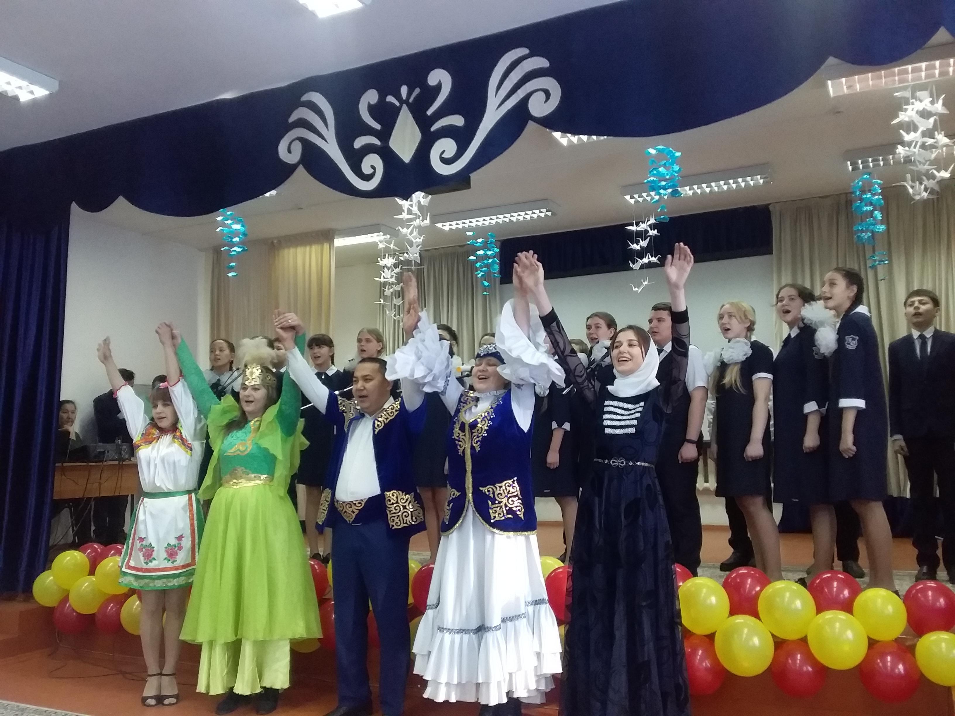 Конкурс патриотической песни среди учащихся 5-7 классов