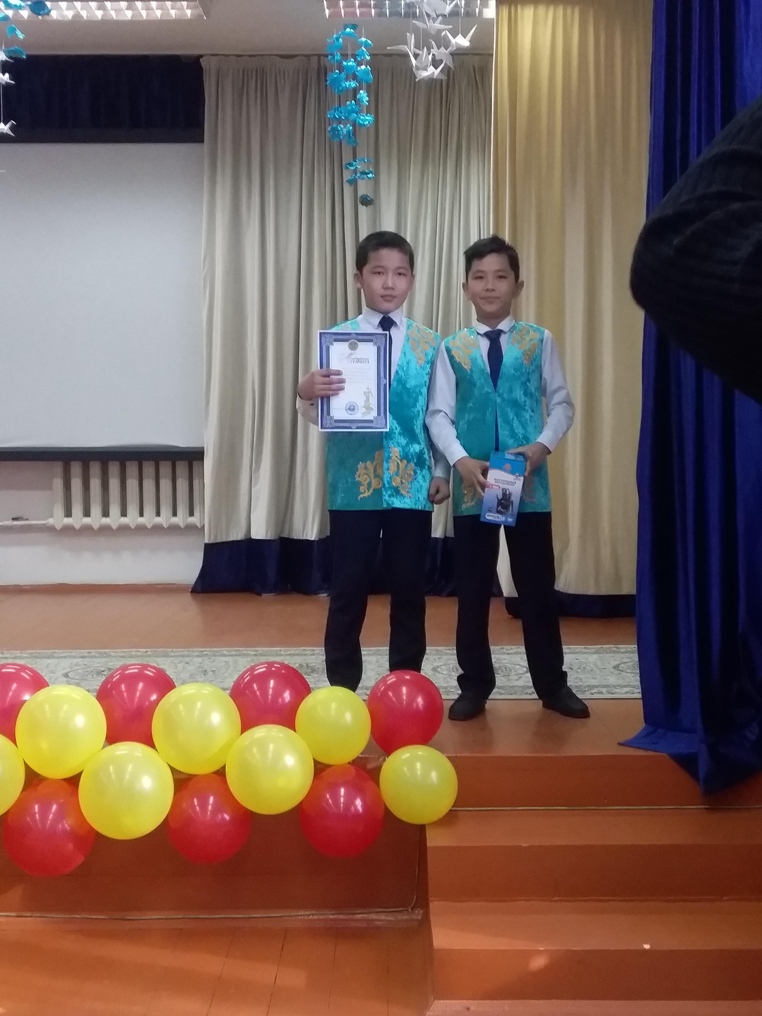 Конкурс патриотической песни среди учащихся 5-7 классов