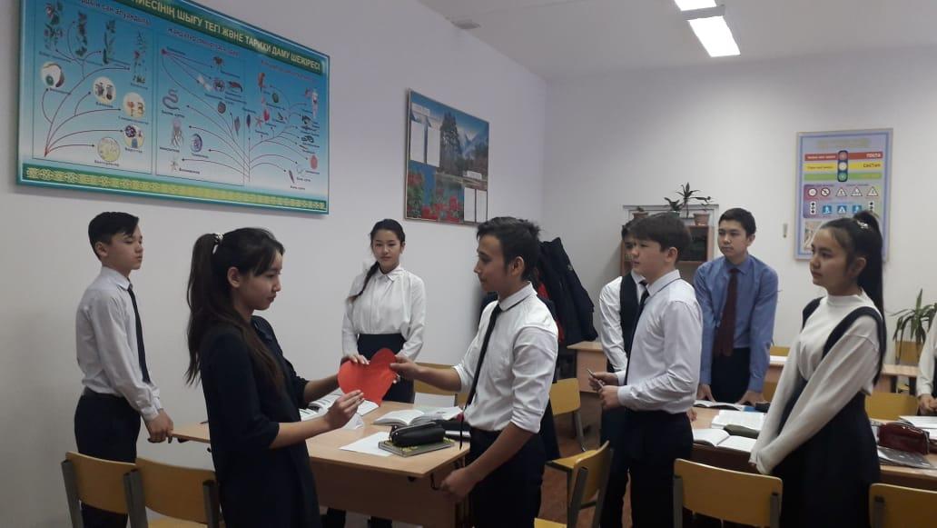 Қазақ тілі мен әдебиеті пәнінің айлығы