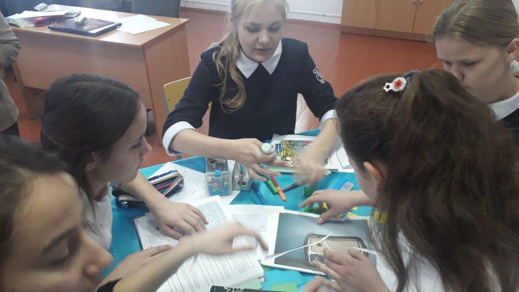 Қазақ тілі мен әдебиеті пәнінің айлығы