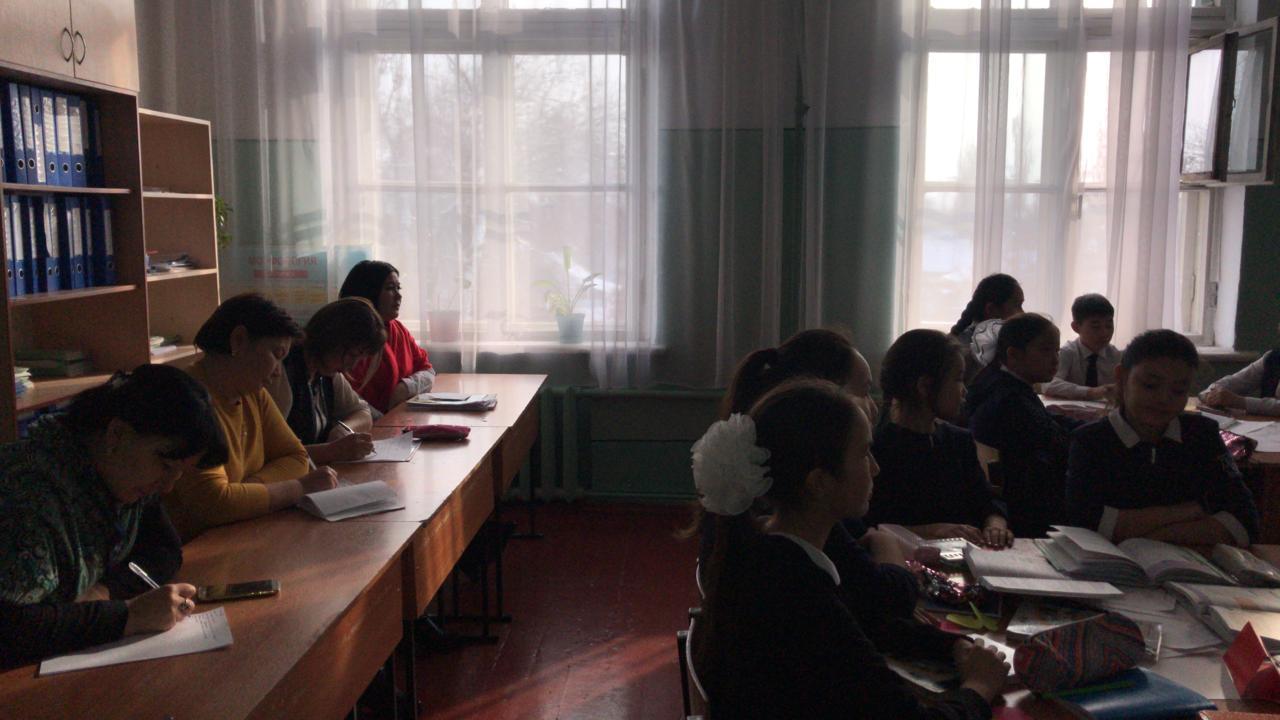 Қазақ тілі мен әдебиеті пәнінің айлығы