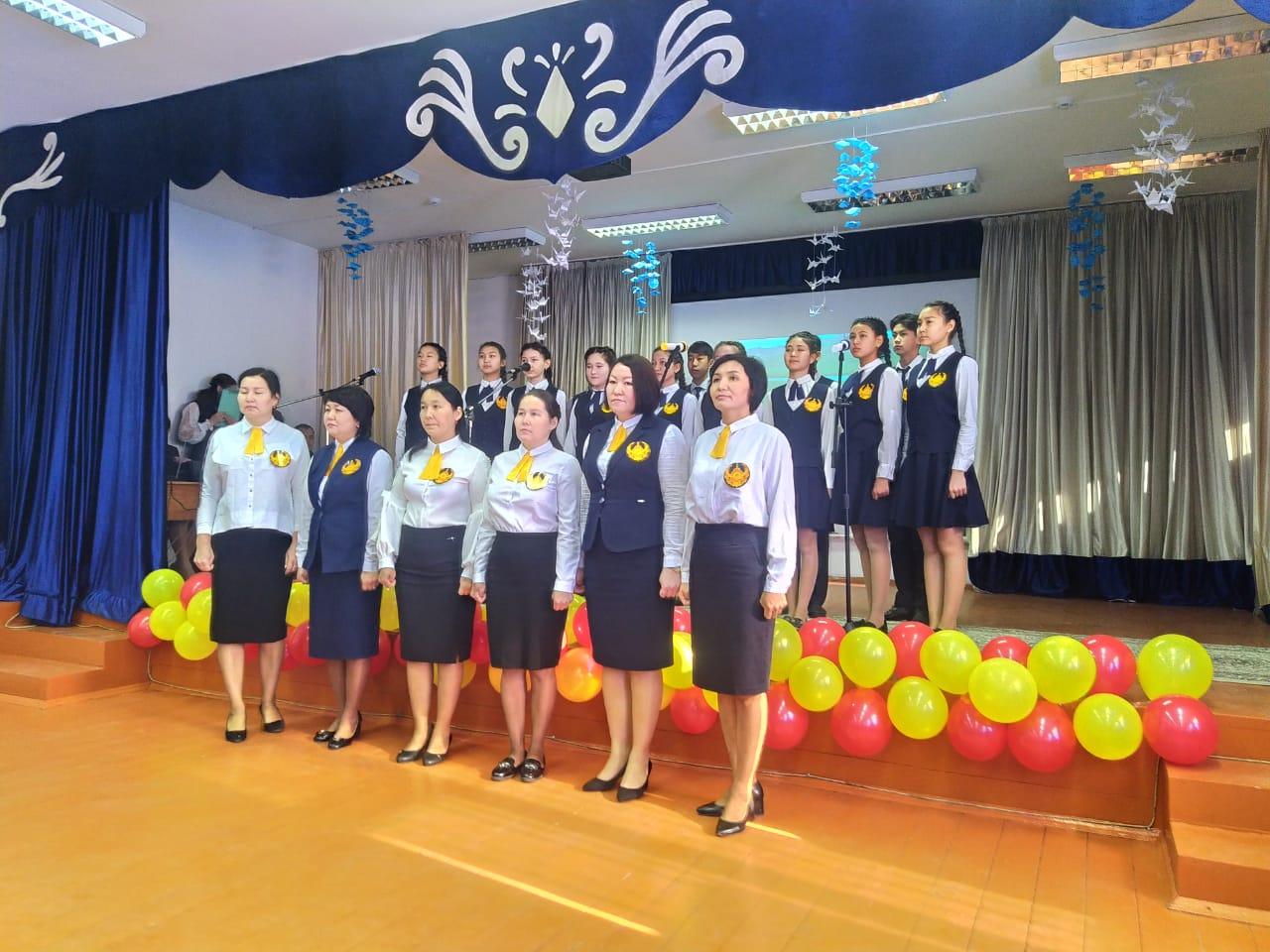 Конкурс патриотической песни среди учащихся 8-11 классов