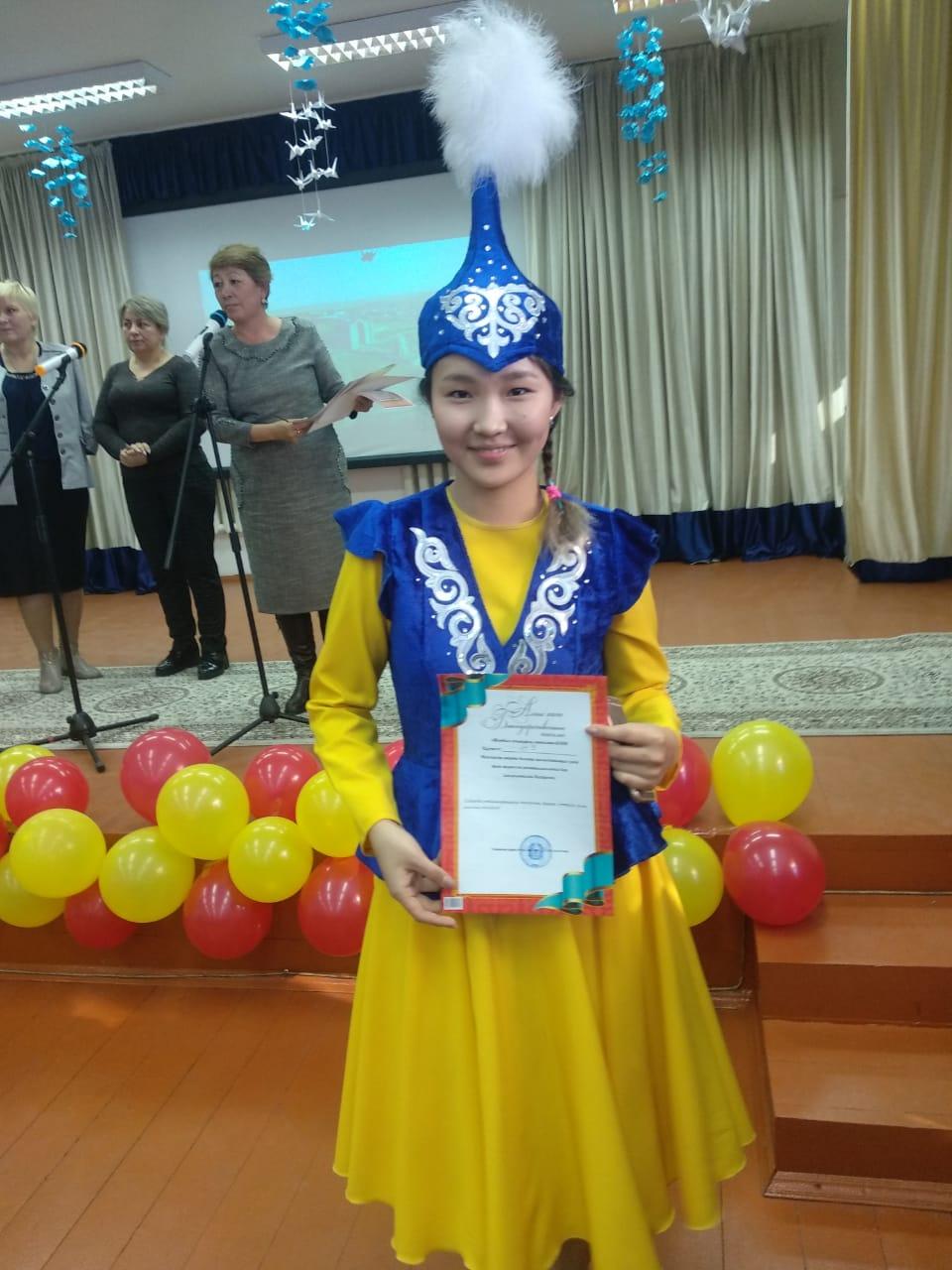 Конкурс патриотической песни среди учащихся 8-11 классов