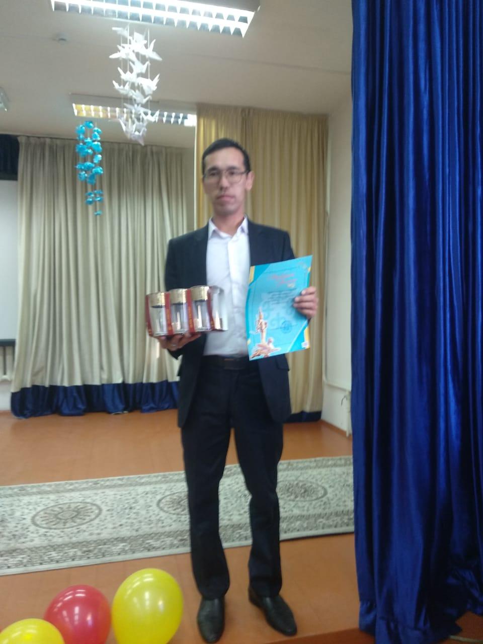 Конкурс патриотической песни среди учащихся 8-11 классов